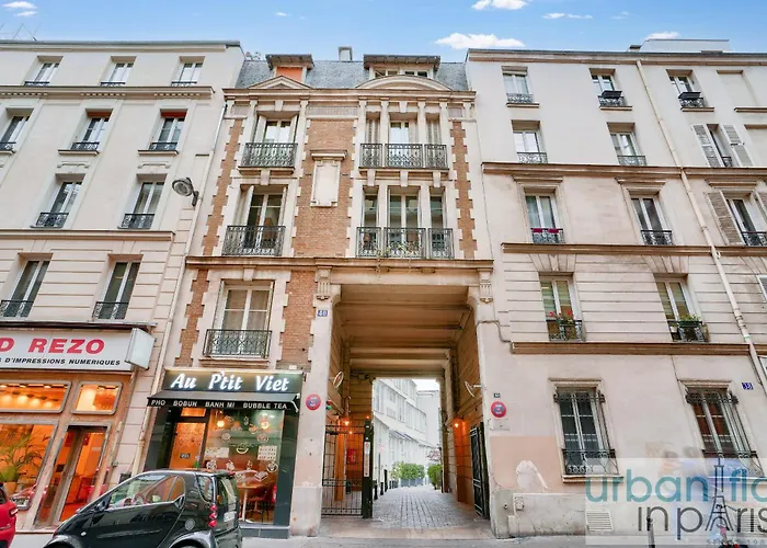33 - Flat Av Des Champs-Elysees
