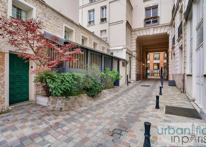 33 - Flat Av des Champs-Élysées